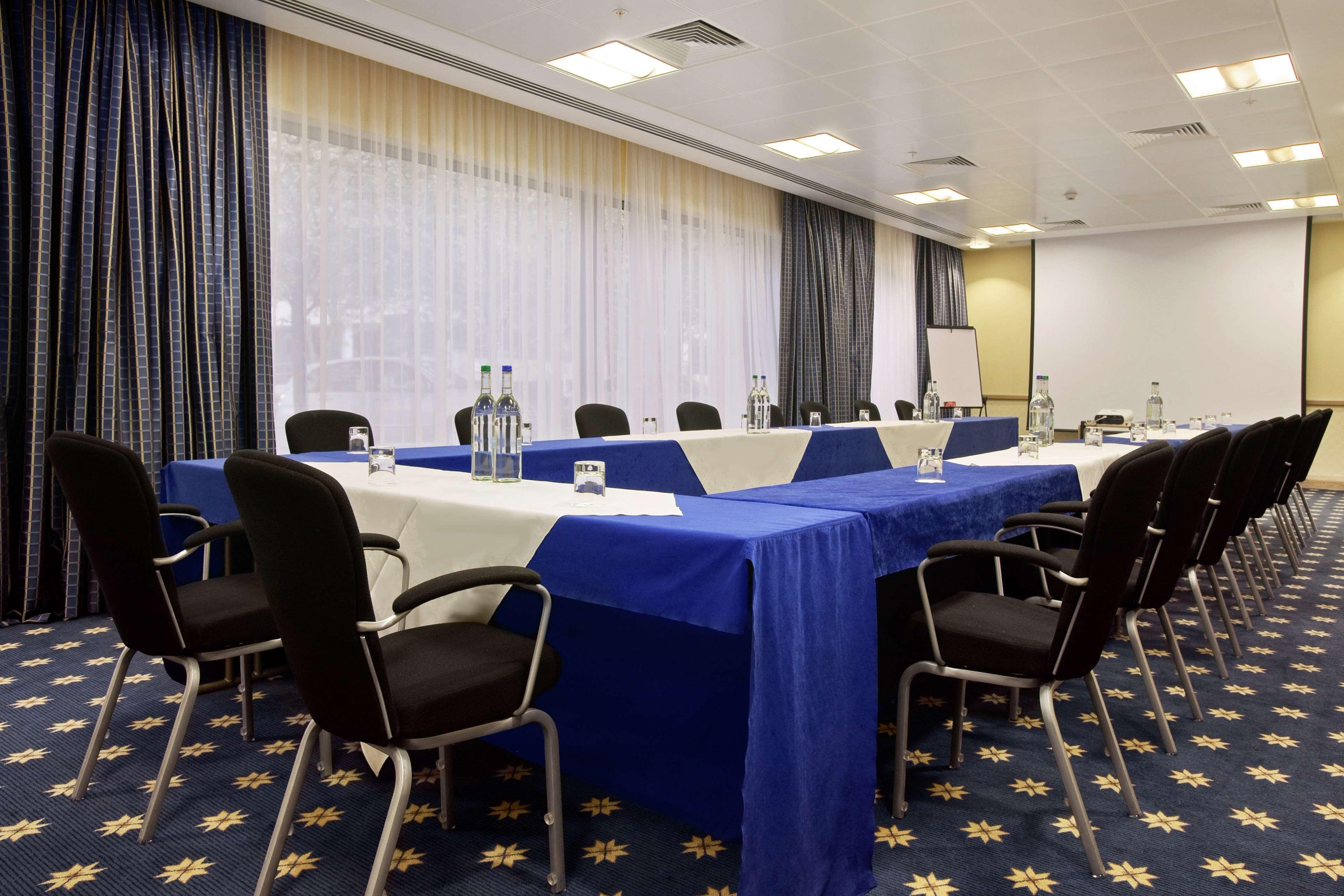 Hilton London Gatwick Airport Hotel Horley Kemudahan gambar